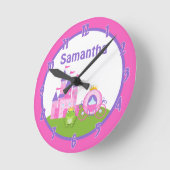 Princess Castle Frog Prince Horloge personnalisée (Angle)