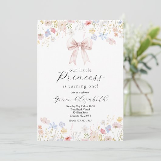 Princesse invitation anniversaire, invitation arc  (Debout devant)