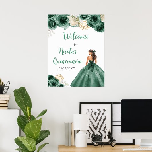 Prinses in donkergroene jurk Quinceanera Welkom Poster (Thuiskantoor)