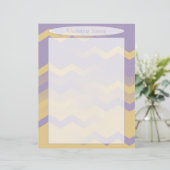 Printeraangepaste lavender en Gold Chevron Station Briefhoofd (Staand voorkant)