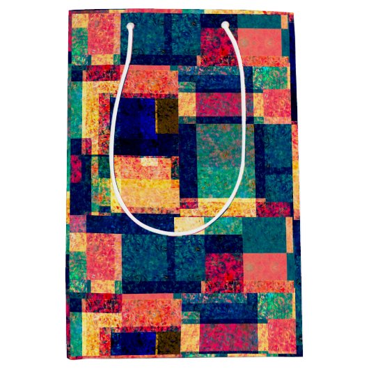 Prismatic Blocks – Modern Abstract Geometric Medium Cadeauzakje (Voorkant)