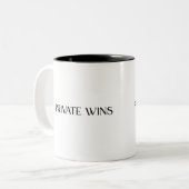 Private Wins Minimalist Coffee Mug Tweekleurige Koffiemok (Voorkant links)