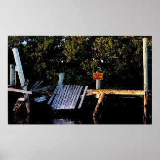 Privé-eigendom Wrecked Boat Dock Poster