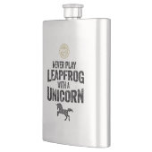 PRO TIP: Speel nooit leapfrog met een Unicorn Flacon (Links)