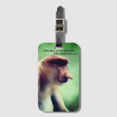 Proboscis Monkey denkt aan reizen Bagagelabel (Voorkant (verticaal))