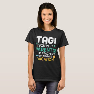 Professeur sur l'externat de bout de T-shirt de