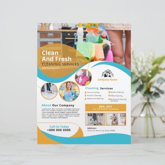 Professional Cleaning Service Flyer Template (Staand voorkant)