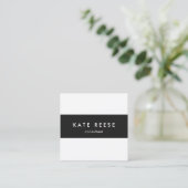 Professioneel Modern Zwart-Wit Gestreept Vierkante Visitekaartje (Staand voorkant)