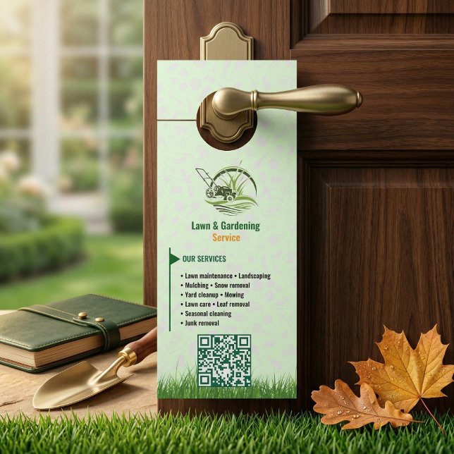 Professionele witte en groene gazon zorg deur hang (Professional White and Green Lawn Care Door Hanger)