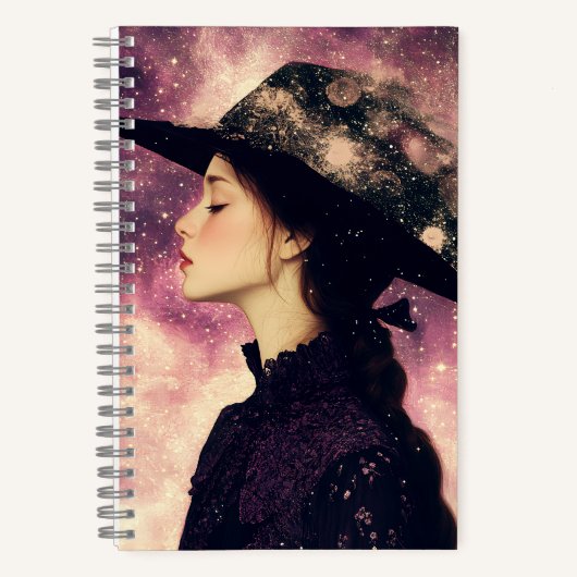 Profiel van een vrouw in een zwart Pet - Celestial Notitieboek (Voorkant)