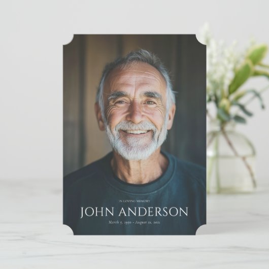 Programme commémoratif de l'ordre de service moder (Debout devant)