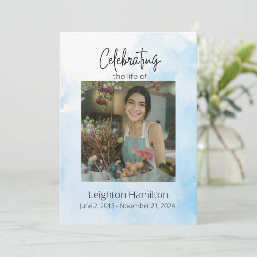 Programme de célébrations funéraires des nuages (Debout devant)