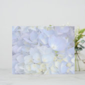 Programme de mariage à fleurs d'hortensia bleu cla (Debout devant)