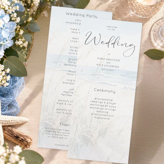 Programme de mariage moderne sur la plage à l'aqua