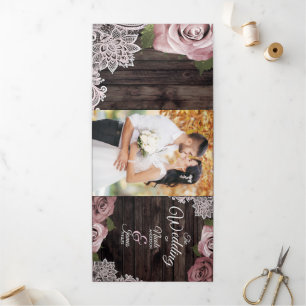 Programme de mariage trifolié en bois rustique ros