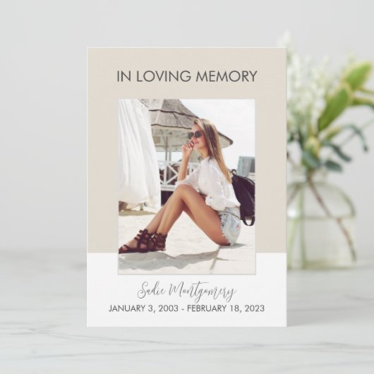 Programme funéraire classique beige et blanc (Debout devant)