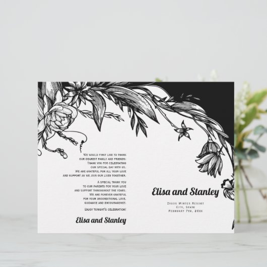 Programme plié de typographie de fleurs en noir et (Debout devant)