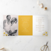 Programme Trois Volets Fleurs Frangipani or blanc mariage (Intérieur)