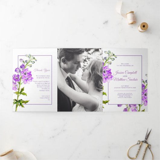 Programme Trois Volets Mariage d'aquarelle de fleurs de delphinium violet (Extérieur)