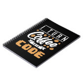 Programmer zet koffie in code notitieboek (Linkerzijde)