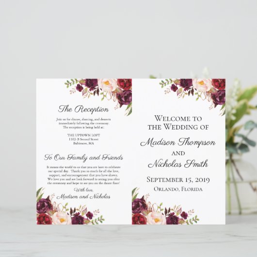 Programmes de mariage à la florale rose et au mars (Debout devant)