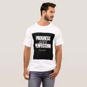 PROGRÈS SUR PROTECTION. T-SHIRT IMPRIMÉ TEXTE (Devant entier)