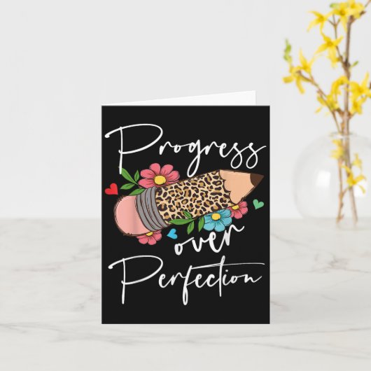 Progress Over Perfection Leopard Pencil Motivation Kaart (Gele Bloem)