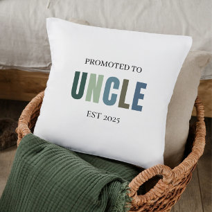 Promotie naar Uncle EST 2025   Gepersonaliseerd ca Kussen