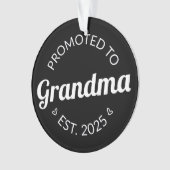 Promu À Grand-Mère Est. 2025 I (devant)