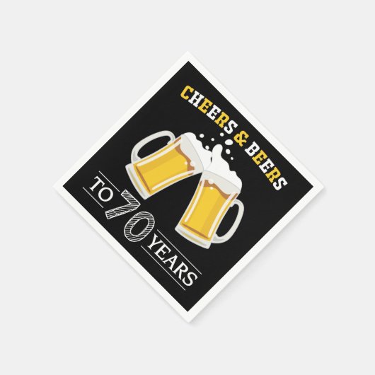 Proost en bier op 70 jaar servetten (Hoek)