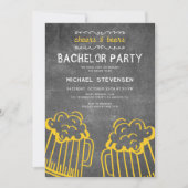 Proost en bier rustiek krijtbord vrijgezellenfeest kaart (Voorkant)