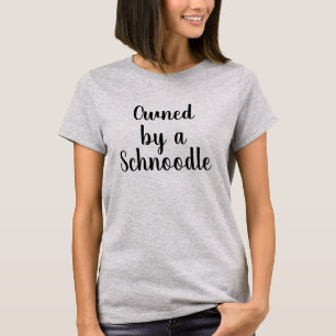 Propriété d'un T-shirt Schnoodle
