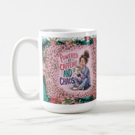 Propulsé par la caféine et le chaos Maman Mug (Gauche)