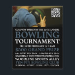Prospectus 11,4 Cm X 14,2 Cm Bowler Portrait, tournoi de bowling à dix broches<br><div class="desc">Bowler Portrait,  Tournoi De Bowling À Dix Épines Circulaires Publicitaires Par Le Magasin Carte de visite.</div>