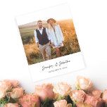 Prospectus 11,4 Cm X 14,2 Cm Budget Modern Chic Photo Verti W Enregistrer la da<br><div class="desc">Minimaliste, moderne & chic a été l'inspiration pour cette Save the Date avec votre Photo et un thème noir & blanc. Économisez de l'argent avec cette version du budget. C'est parfait pour le printemps, Mariages d'été, mariages de plage, Boho, Mariage de automne, Mariages rustiques, mariages d'hiver et plus encore. Il...</div>