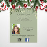 Prospectus 11,4 Cm X 14,2 Cm Photo qr code beauté maquillage de Noël promotion<br><div class="desc">Pour les offres de Noël et le marketing. Décoré de feuillage vert et de baies rouges. Fond vert. Personnalisez et ajoutez votre nom,  adresse,  texte,  photo,  votre propre code QR à votre compte Facebook.</div>