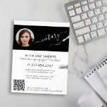 Prospectus 21,6 Cm X 24,94 Cm Agent de signature de notaire photo moderne QR<br><div class="desc">Scénario moderne tendance professionnel juridique certifié notaire avocat consultant droit personnalisé flyer promotionnel noir et blanc avec élégante calligraphie et stylos.                Facile à personnaliser avec votre photo et votre code QR de numérisation généré automatiquement sur votre site Web ou sur les réseaux sociaux.</div>
