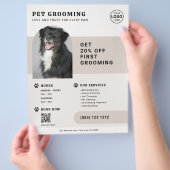 Prospectus 21,6 Cm X 24,94 Cm Code QR de photo de toilettage pour animaux déplia (main)