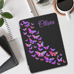 Protection iPad Air Beau papillon Motif rose violet noir<br><div class="desc">Ajoutez votre nom à cette belle conception papillon violet en utilisant le modèle Olivia et créez un cadeau unique Vous ne trouverez pas dans la rue haute. Ces papillons colorés psychédéliques audacieux et vibrants dans le blues, rose, violet, jaune et orange où créé à l'aide de la peinture numérique. Belle...</div>