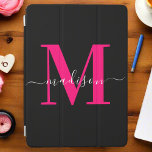 Protection iPad Air Monogramme Gras Rose & Noir Élégante Fille<br><div class="desc">Mettez à niveau votre iPad Air avec notre Moderne Nettoyant Noir & Gras Rose Initiales Nom iPad Air Couverture. Doté d'un design noir épuré orné d'étonnantes initiales en monogramme rose, cette couverture allie modernité et touche personnalisée. Protégez votre appareil avec style et faites une déclaration audacieuse avec cet accessoire chic...</div>