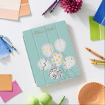Protection iPad ballons coloré fête joli monogramme<br><div class="desc">ballons de fête colorés avec arrière - plans pastel dans différentes couleurs pour vous de choisir parmi et votre propre monogramme.</div>