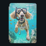 Protection iPad Mini Daffyd le Saluki<br><div class="desc">Daffyd le Saluki adore s'amuser ! Rejoignez-le dans ses aventures en explorant le monde.</div>