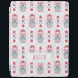 Protection iPad Poupée d'imbrication mignonne rose Matryoshka<br><div class="desc">Un mignon motif de poupée de nidification de matryoshka rose orne cette couverture Ipad. Amusant pour le retour à l'école et un cadeau adorable pour une fille. Personnalisez-le avec le nom de vos filles. Conçu pour vous par Blackberry Boulevard.</div>
