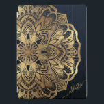 Protection iPad Pro Chic Moderne Marine Blue Gold Mandala<br><div class="desc">Ce design chic et d'inspiration bohème est parfait pour une femme élégante et branchée. Il présente une fausse feuille d'or dessinée à la main sur une marine foncée simple et moderne à un arrière - plan gris foncé foncé foncé foncé foncé foncé. C'est joli, boho, joli, élégant et luxueux. Il...</div>