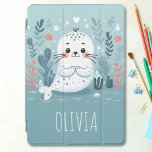 Protection iPad Pro Cover Cute Whimsal Seal Pup<br><div class="desc">Caricature personnalisée mignon bébé phoque sous la mer Carte de couverture</div>
