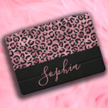 Protection iPad Pro Cover Élégant Empreinte de léopard rose noir élégant Nom<br><div class="desc">Elégante et élégante couverture iPad Pro empreinte de léopard rose et noir personnalisée avec votre nom dans une police de script moderne.</div>