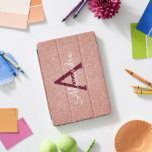 Protection iPad Pro Cover Monogramme d'étincelle de parties scintillantes de<br><div class="desc">Cas élégant de monogramme de parties scintillantes et d'étincelle de Faux d'or et de Bourgogne Marsala de rose de rose. Ce cas peut être customisé pour inclure votre initiale et prénom.</div>