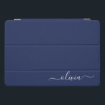 Protection iPad Pro Cover Monogramme moderne bleu marine et blanc<br><div class="desc">Découvrez notre collection de monogrammes modernes bleu et blanc de la Marine : Élevez votre décor de maison avec notre collection sophistiquée avec un schéma de couleurs bleu marine et blanc contemporain. Chaque pièce est minutieusement conçue pour exsuder l'élégance et le style, parfait pour ajouter une touche de modernité à...</div>