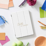 Protection iPad Pro Cover Nom simple élégant Moderne<br><div class="desc">Housse d'iPad en faux or moderne avec un design simple et minimal personnalisé avec votre nom dans un script élégant et une police sans serif contemporaine.</div>