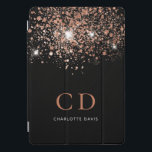 Protection iPad Pro Cover Parties scintillant en or rose noir monogramme nom<br><div class="desc">Un arrière - plan noir chic décoré de parties scintillant rose dorée tombe. Personnalisez et ajoutez vos initiales et votre nom de monogramme. Rose or et blanc.</div>
